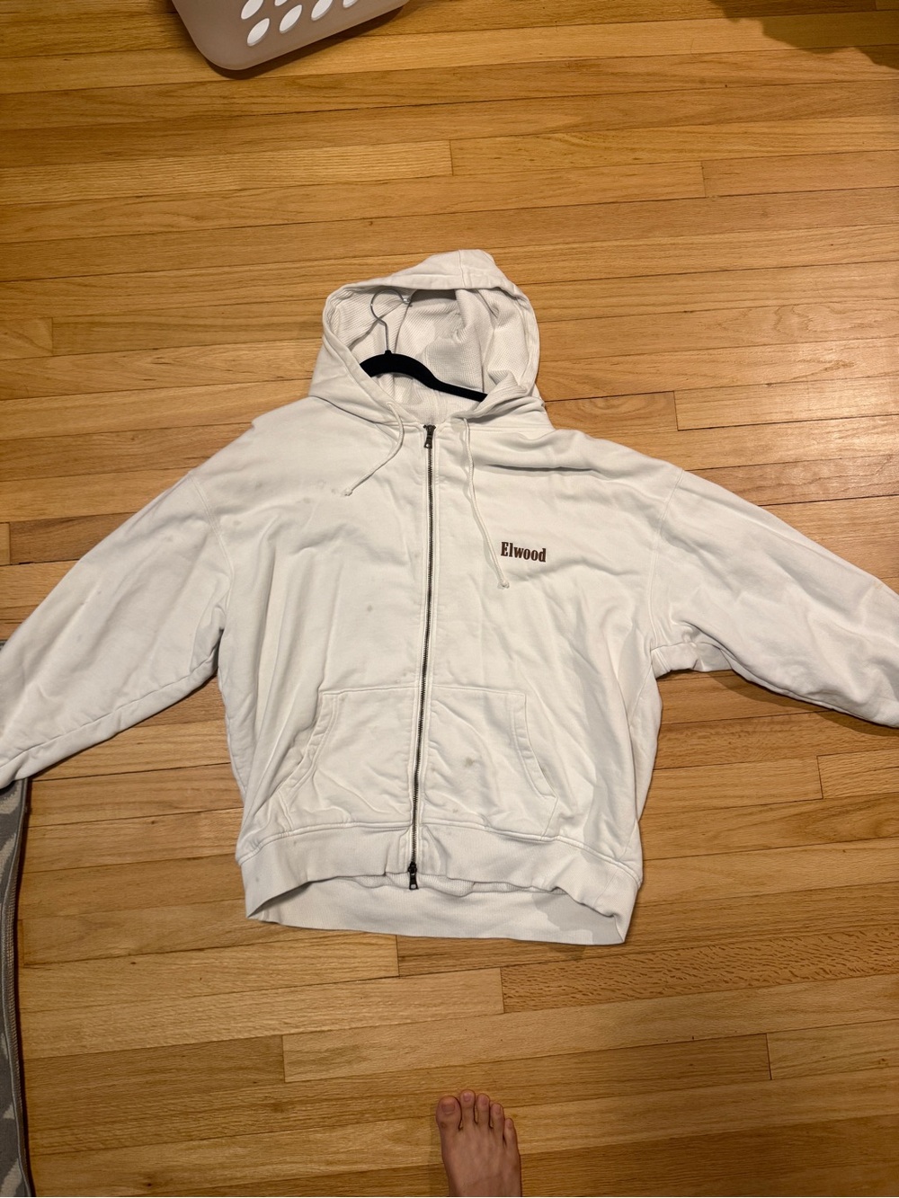 Elwood White Zip-Up Hoodie with Hood and Front Pockets